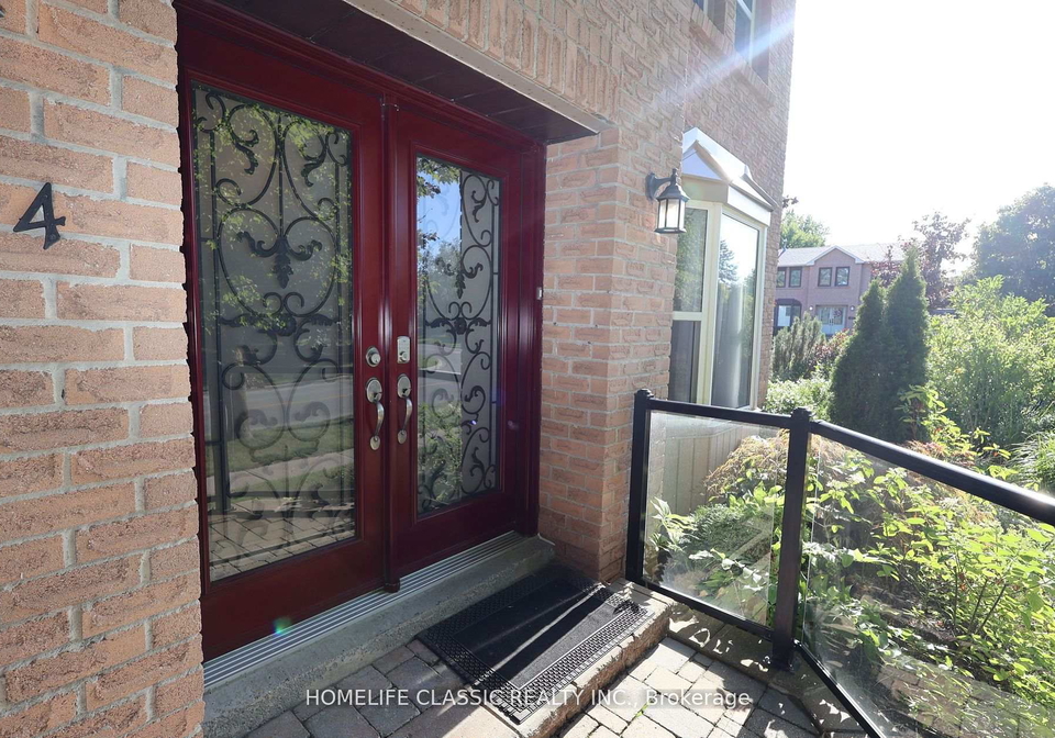 354-bexhill-road-newmarket-ontario-n12548084