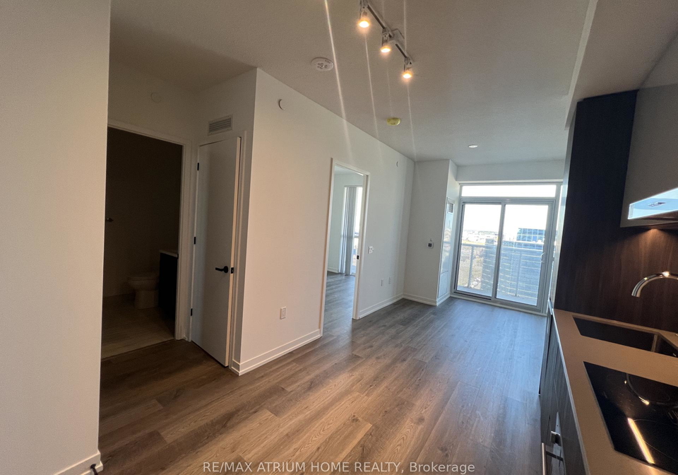 8-interchange-way-vaughan-ontario-n12548532