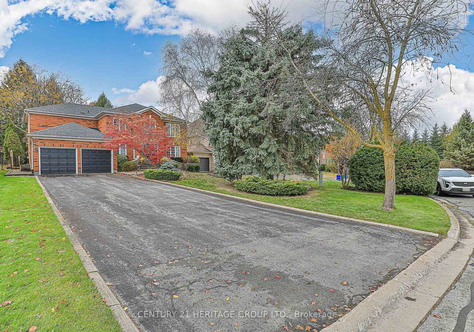 668-chaleur-place-newmarket-ontario-n12550616