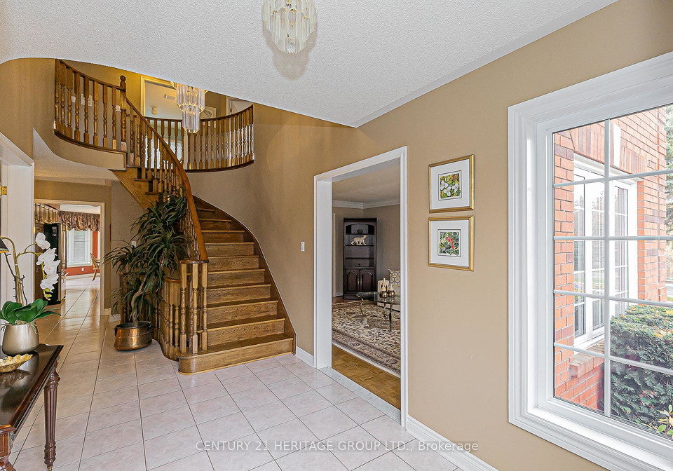 668-chaleur-place-newmarket-ontario-n12550616