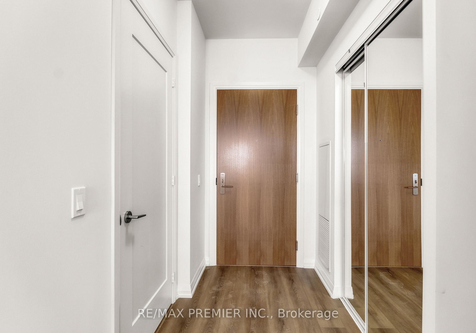 8960-jane-street-vaughan-ontario-n12551194