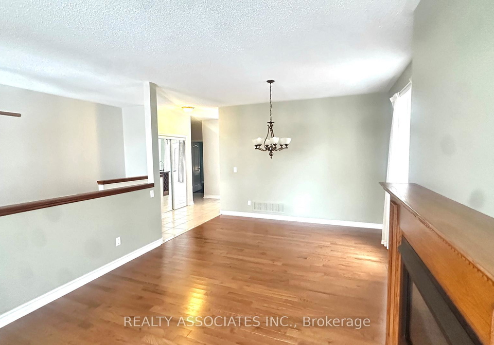 1076-broughton-lane-newmarket-ontario-n12551376