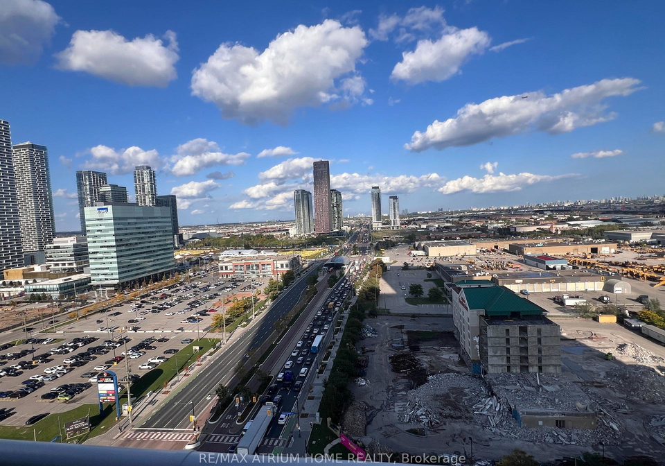 8-interchange-way-vaughan-ontario-n12553308