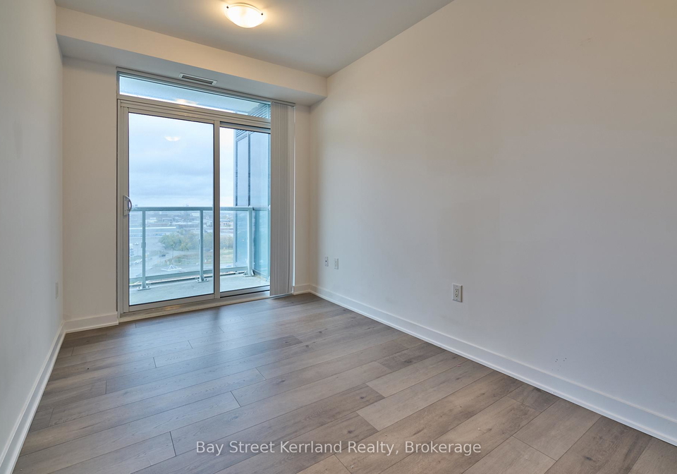 60-honeycrisp-crescent-vaughan-ontario-n12553704