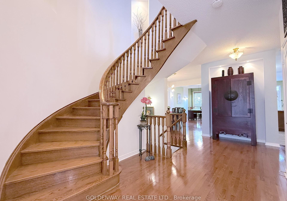 10-bertram-earnshaw-drive-markham-ontario-n12553948