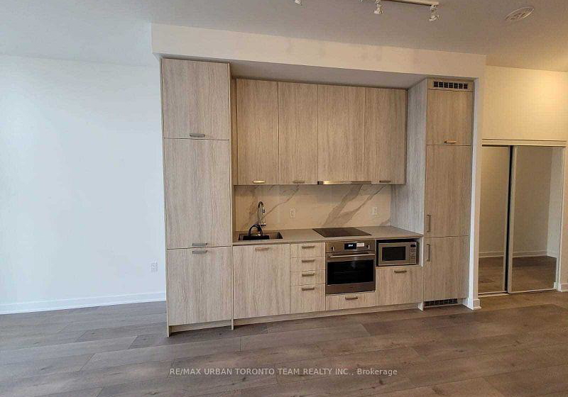 10-honeycrisp-crescent-vaughan-ontario-n12554876