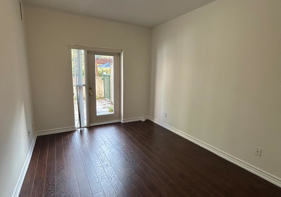 33-wallace-street-vaughan-ontario-n12555596