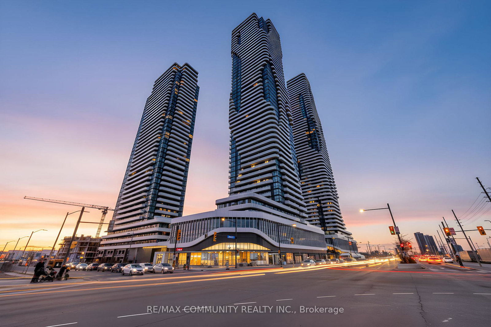 8-interchange-way-vaughan-ontario-n12556272