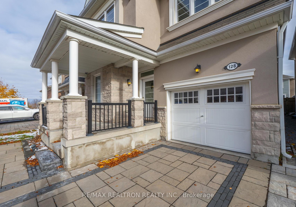 128-buckle-crescent-aurora-ontario-n12557864
