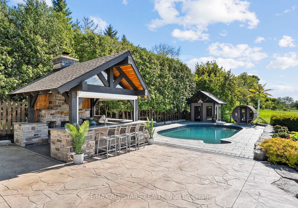 21002-leslie-street-east-gwillimbury-ontario-n12559070