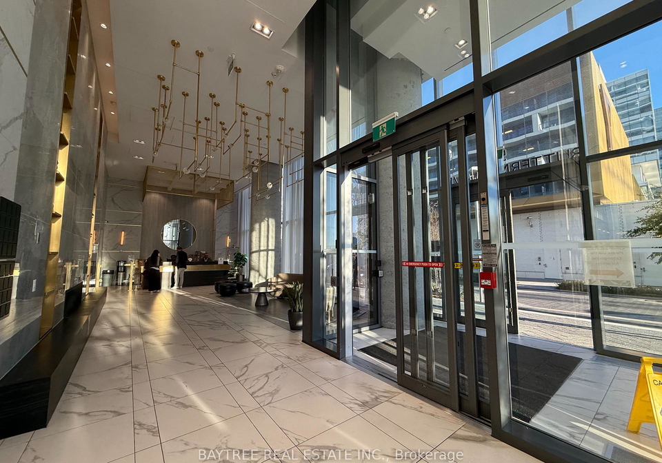 5-buttermill-avenue-vaughan-ontario-n12559206