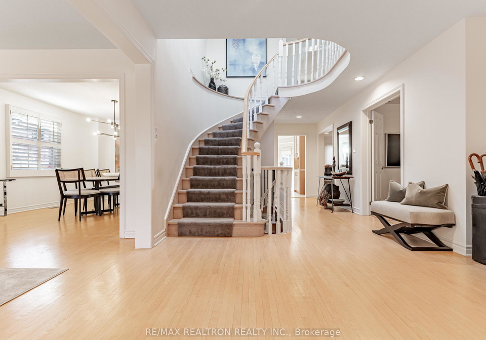 151-newport-square-vaughan-ontario-n12560206