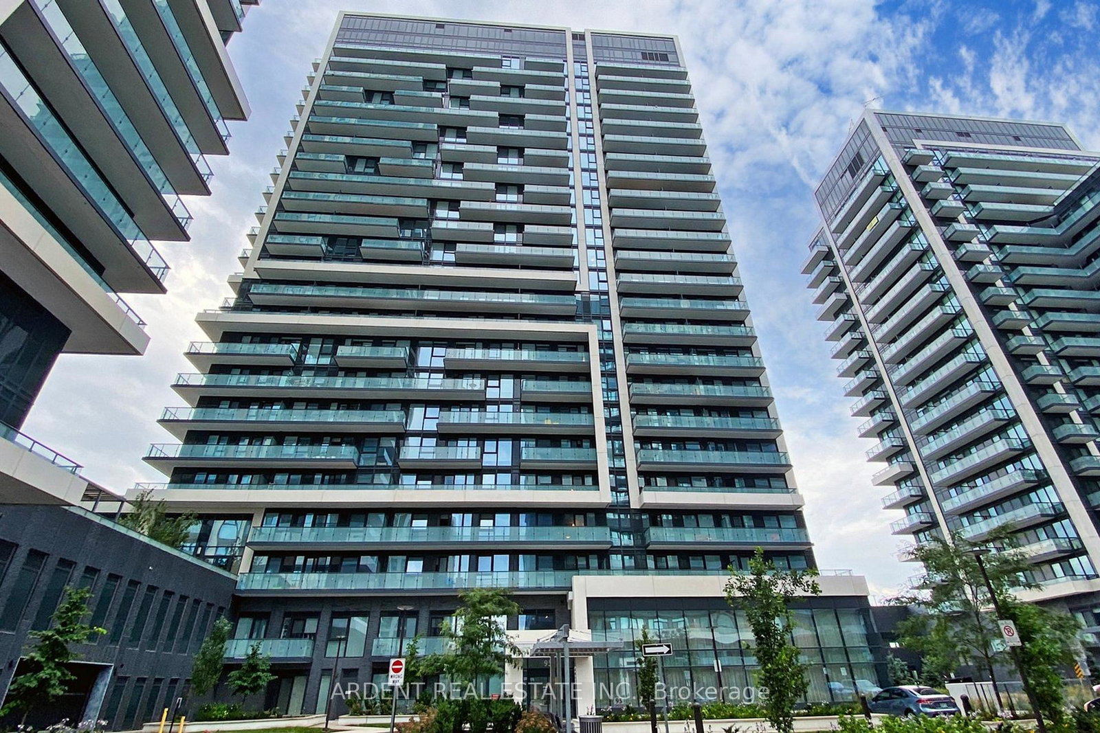 95-oneida-crescent-richmond-hill-ontario-n12560706