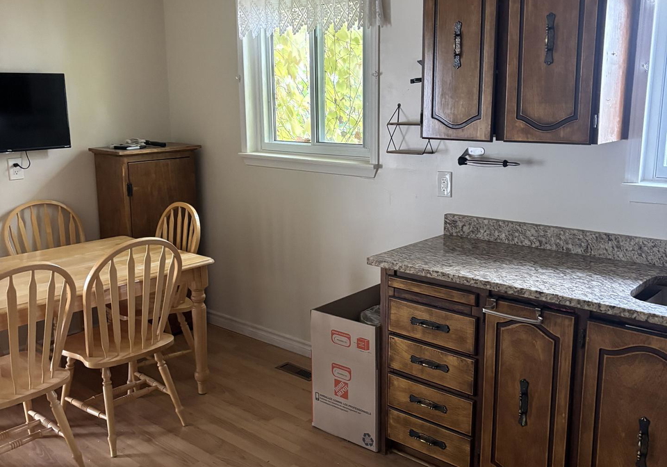 717-jackson-court-newmarket-ontario-n12560844