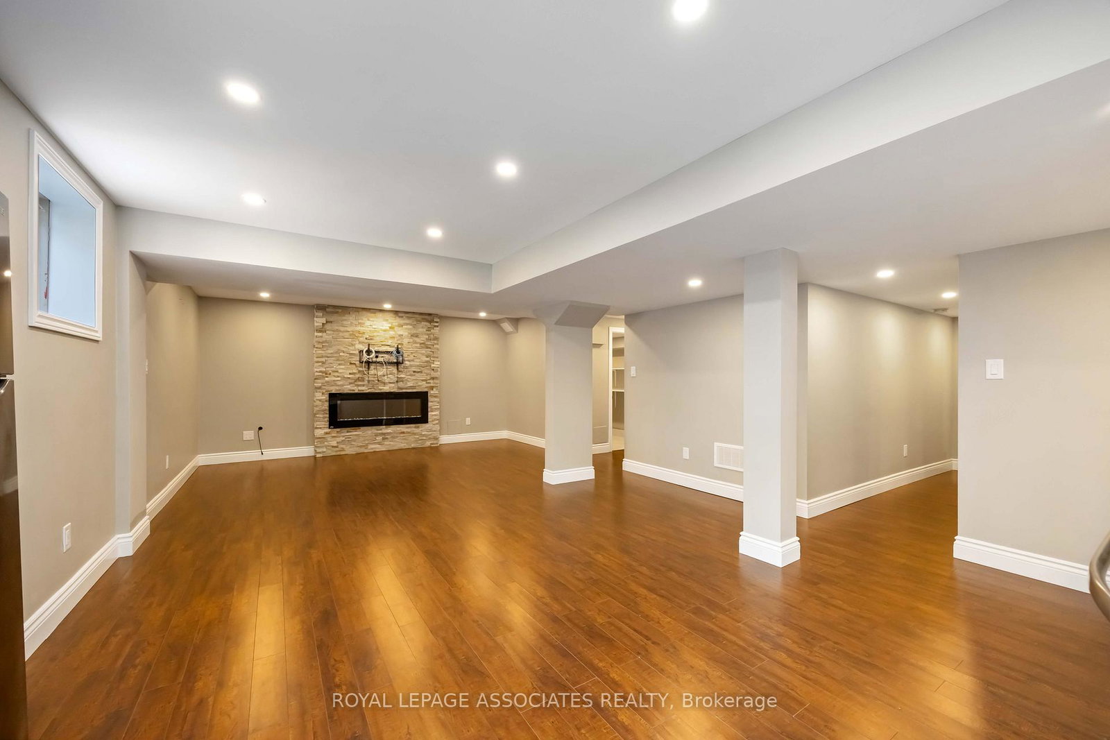 61-estrella-crescent-richmond-hill-ontario-n12562094