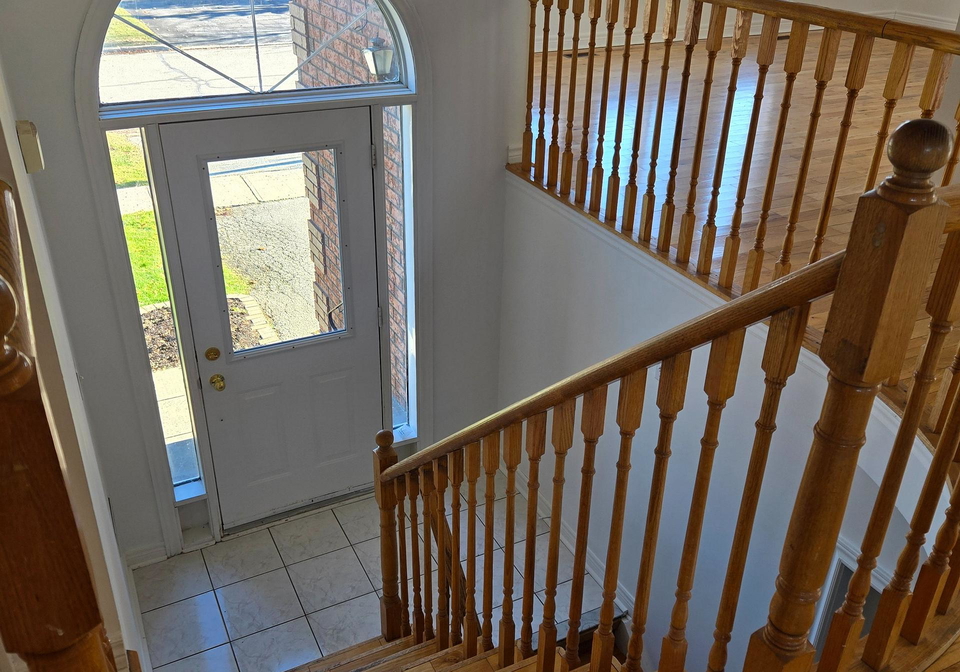 17-iveagh-drive-georgina-ontario-n12562548