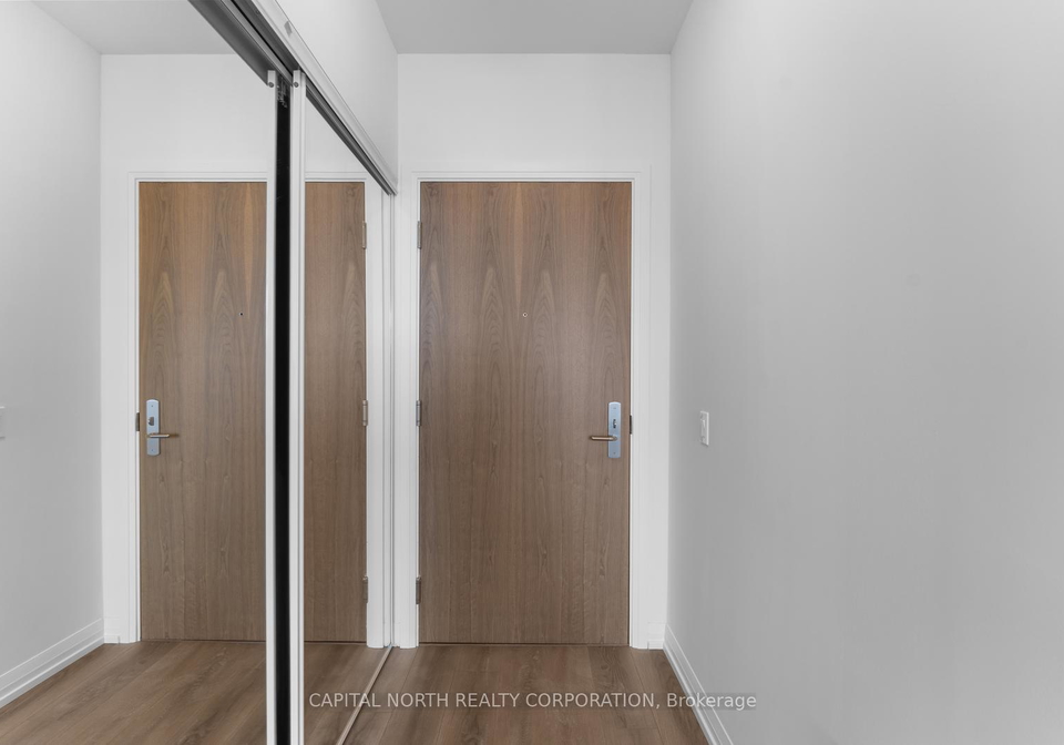 27-korda-gate-vaughan-ontario-n12563630