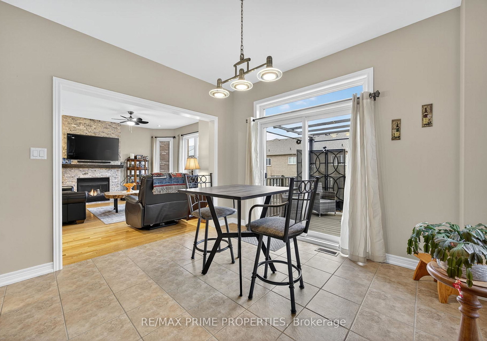 16-don-rose-boulevard-east-gwillimbury-ontario-n12563704