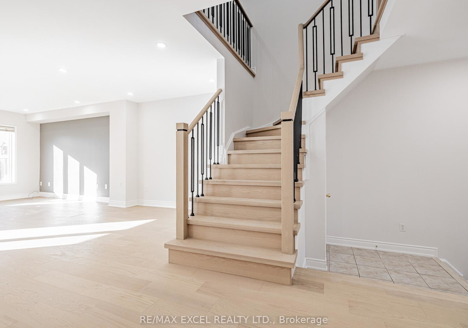 105-millcliff-circle-aurora-ontario-n12563782