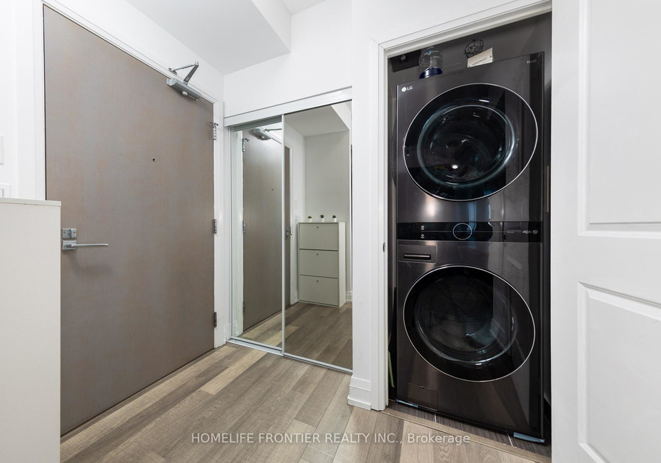 7167-yonge-street-markham-ontario-n12565596