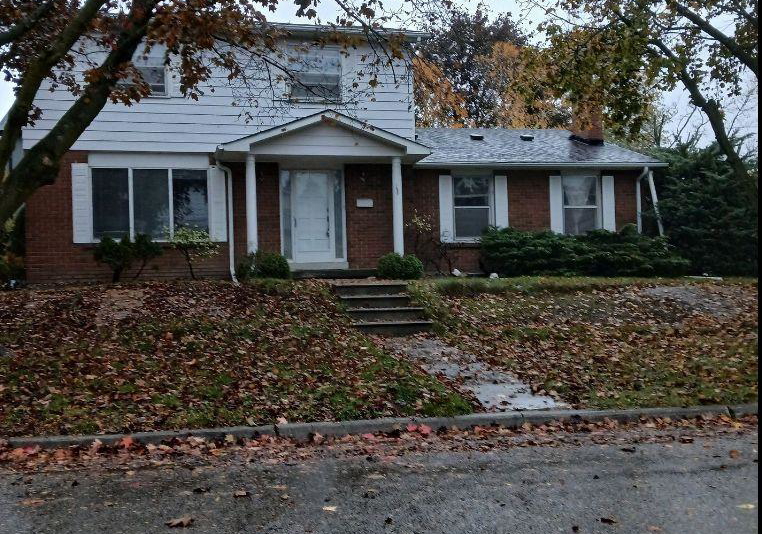 120-romfield-circuit-markham-ontario-n12565900