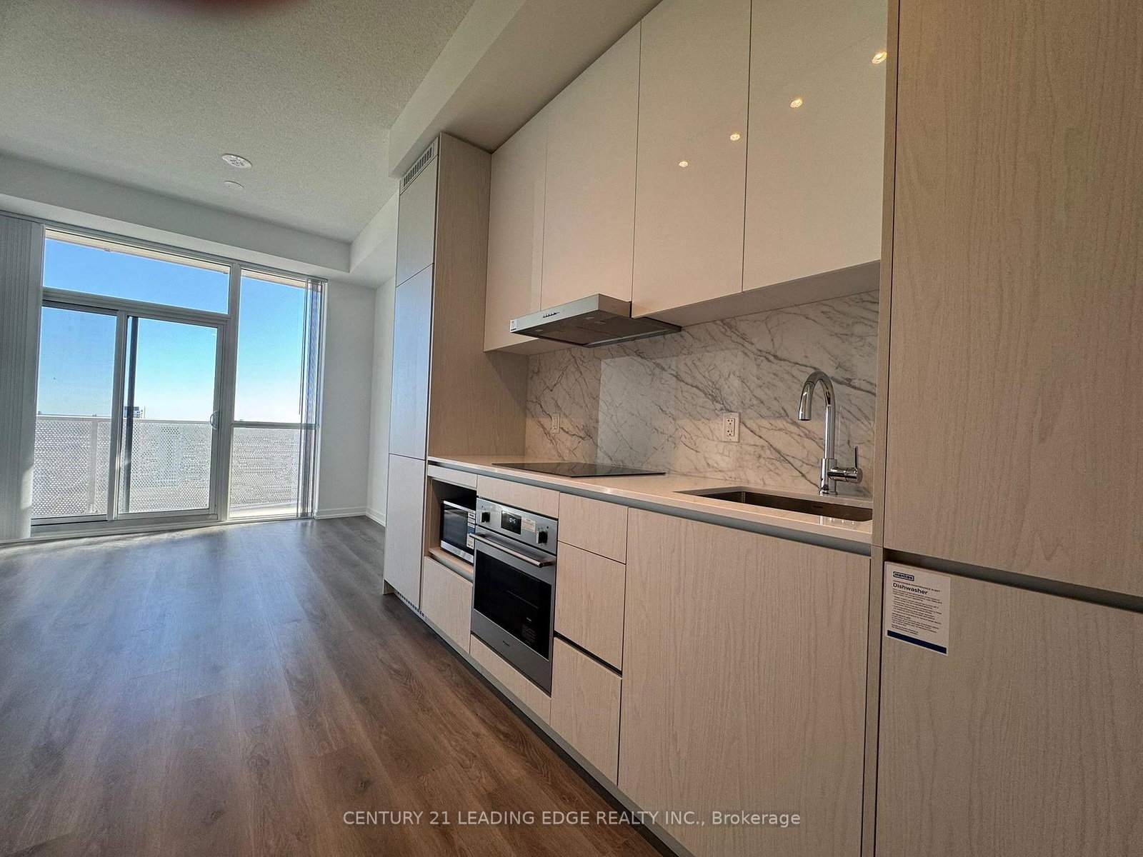 8-interchange-way-vaughan-ontario-n12566060