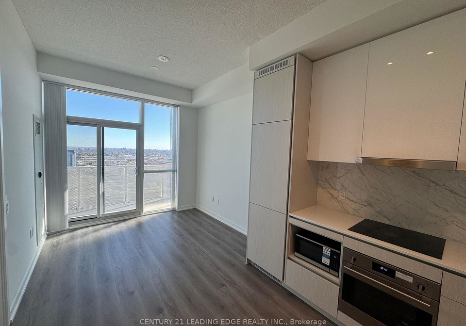 8-interchange-way-vaughan-ontario-n12566060