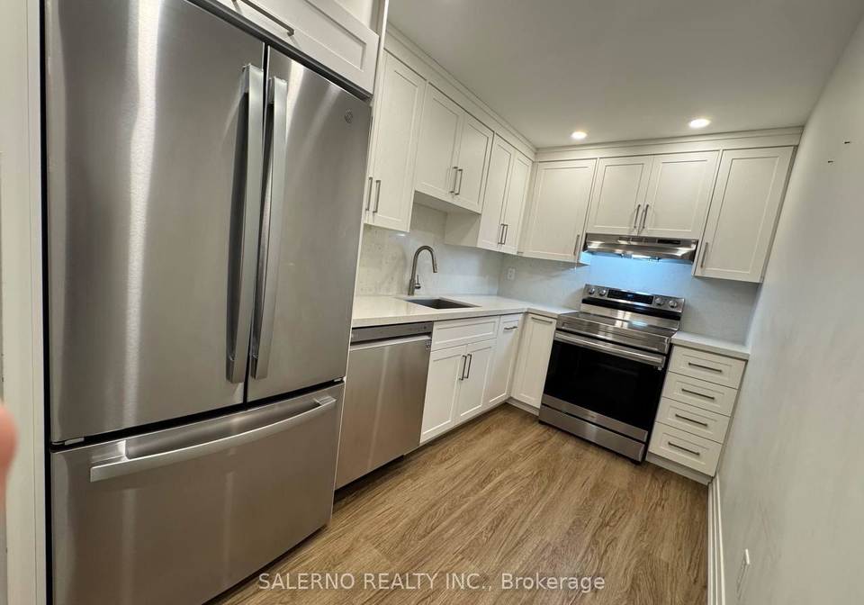 84-venice-gate-drive-vaughan-ontario-n12566490