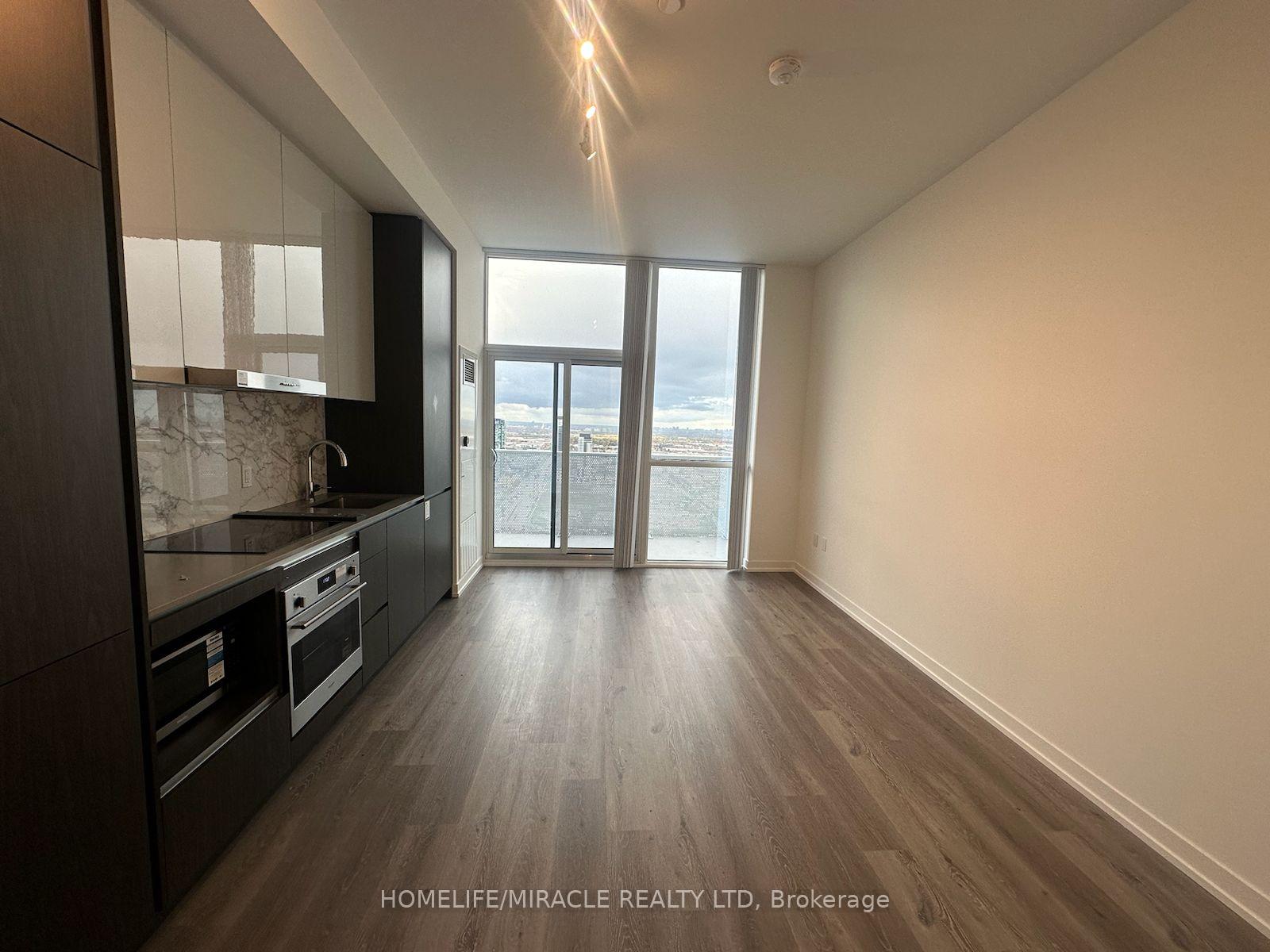 28-interchange-way-vaughan-ontario-n12566686