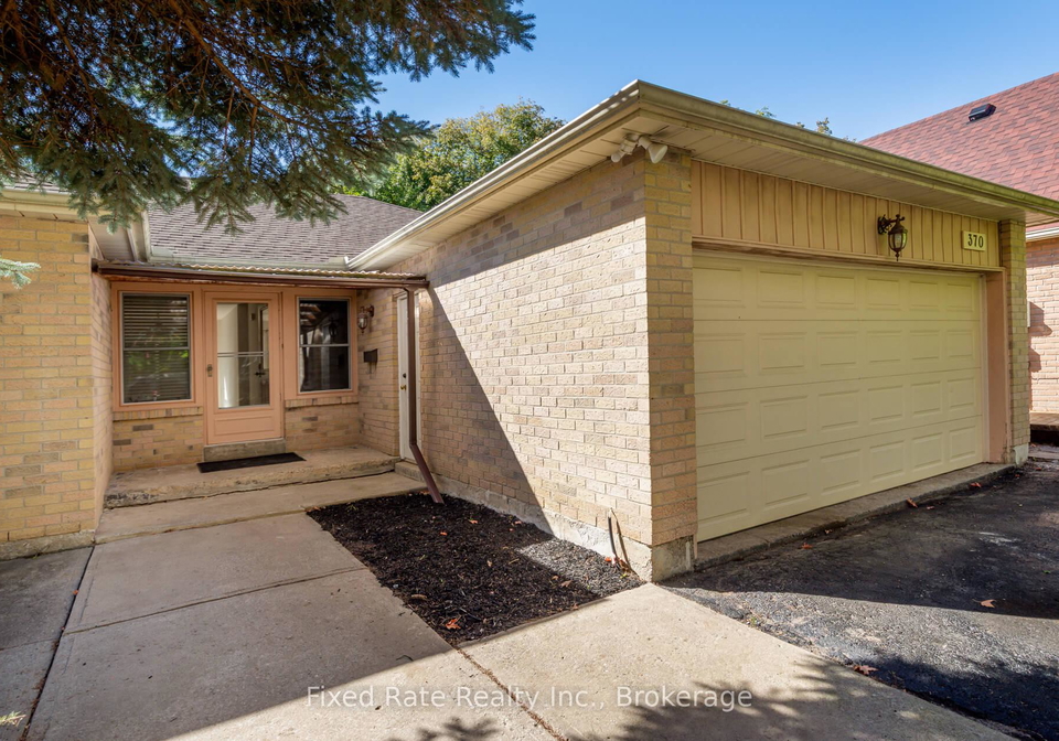 370-selby-crescent-newmarket-ontario-n12567220