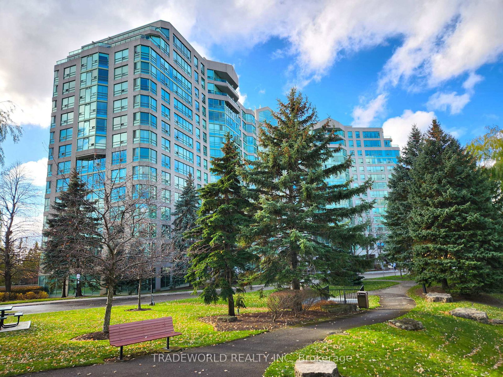 7805-bayview-avenue-markham-ontario-n12567968