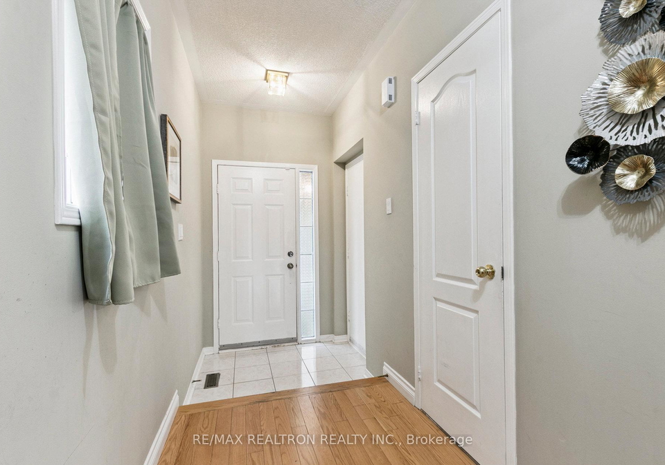 240-austin-paul-drive-newmarket-ontario-n12568504