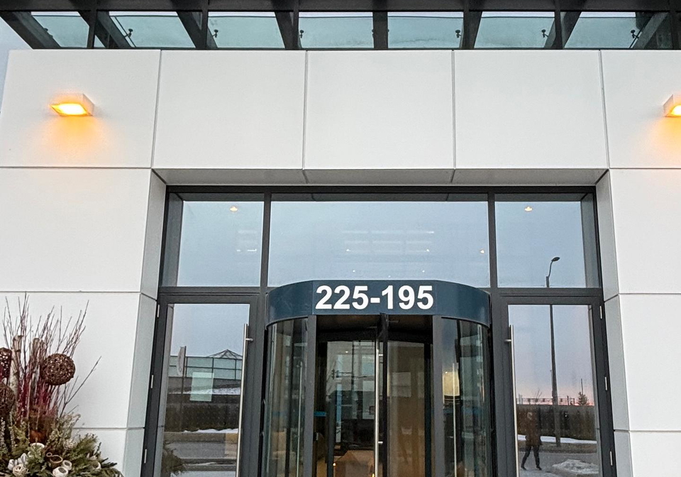 195-commerce-street-vaughan-ontario-n12568792