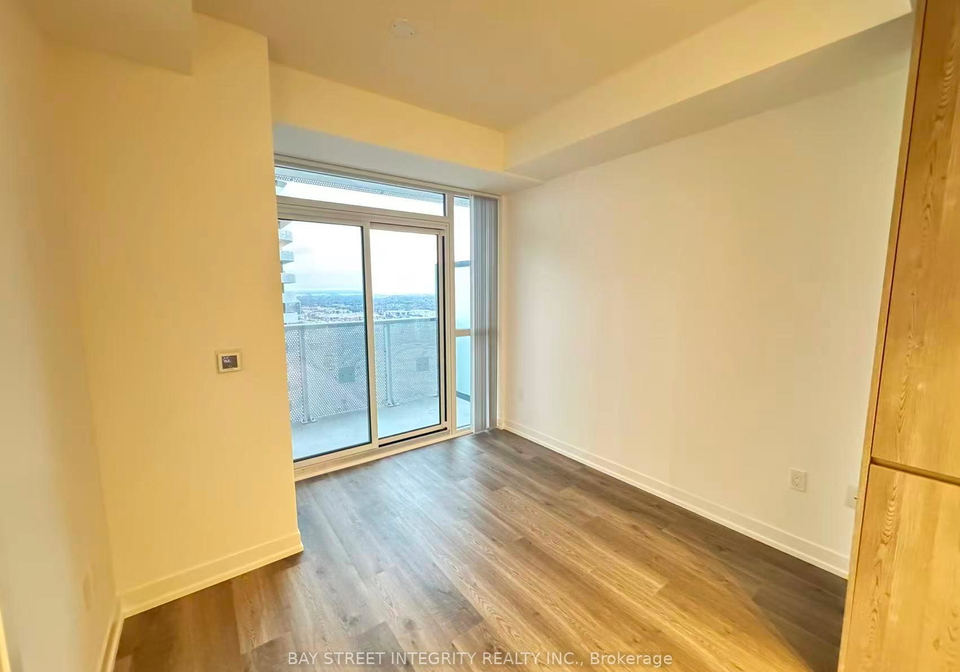 8-interchange-way-vaughan-ontario-n12569508