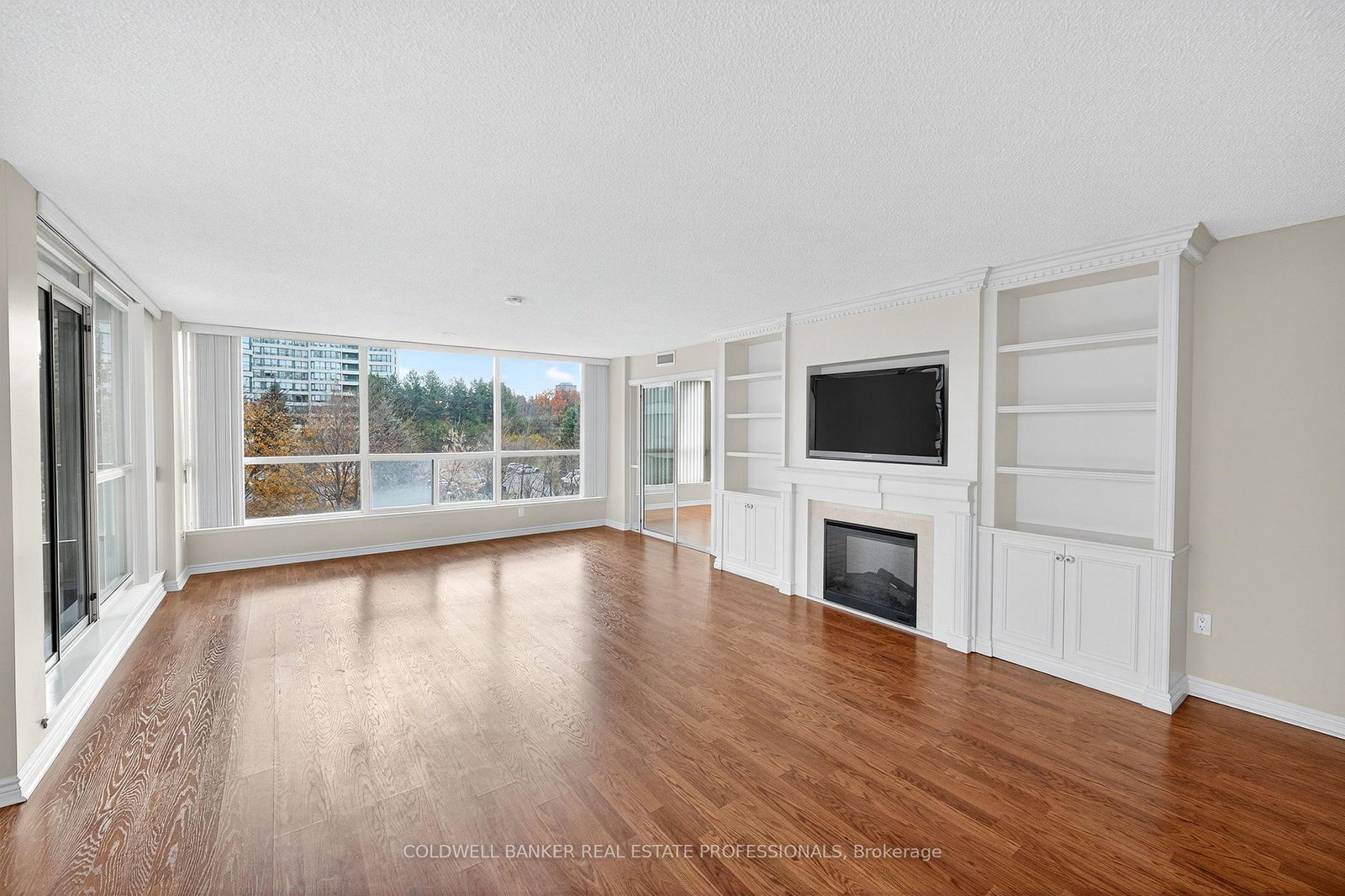 1-clark-avenue-w-vaughan-ontario-n12569764