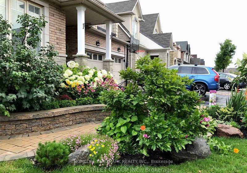 12-pexton-avenue-richmond-hill-ontario-n12569832