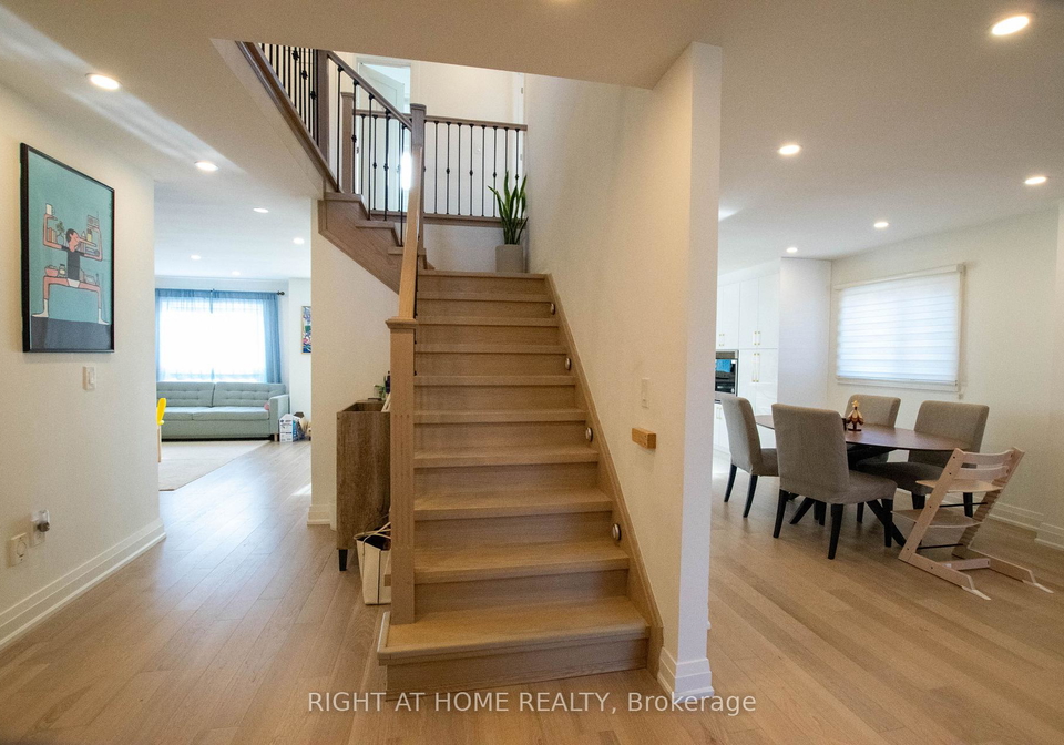 832-leslie-valley-drive-newmarket-ontario-n12569888