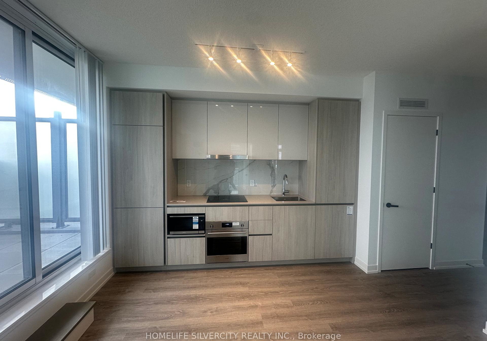 8-interchange-way-vaughan-ontario-n12570220