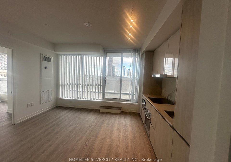 8-interchange-way-vaughan-ontario-n12570220