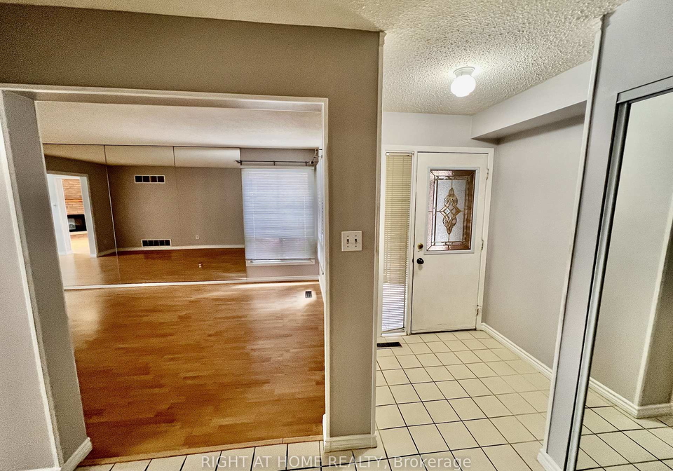 33-fullerton-crescent-markham-ontario-n12570800
