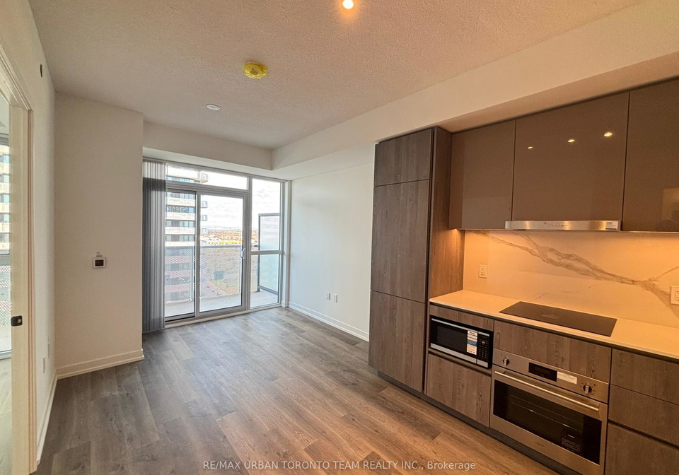 8-interchange-way-vaughan-ontario-n12572076