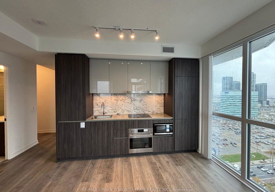 8-interchange-way-vaughan-ontario-n12572342