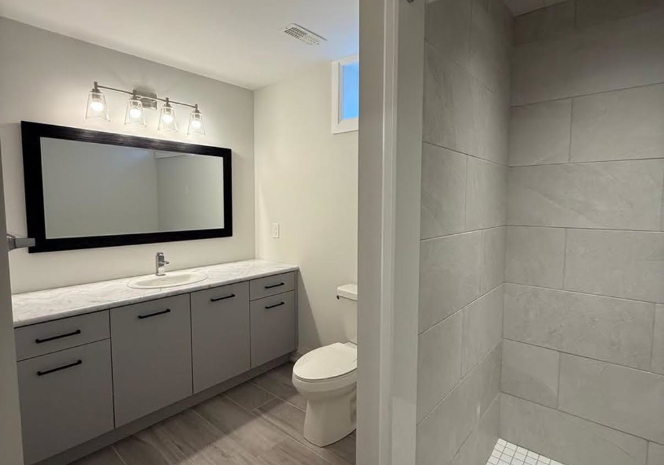 45-john-street-w-bradford-west-gwillimbury-ontario-n12572946