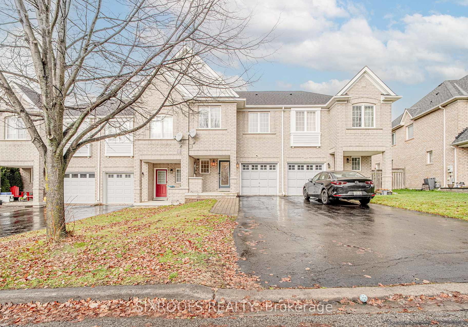 84-hartford-crescent-newmarket-ontario-n12572992