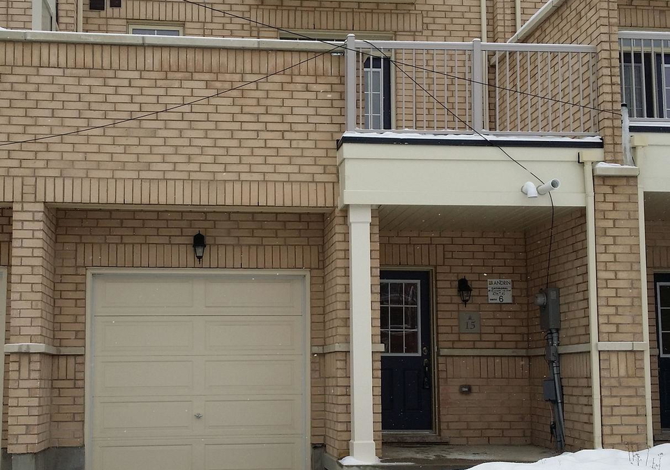 15-cathedral-high-street-markham-ontario-n12573928