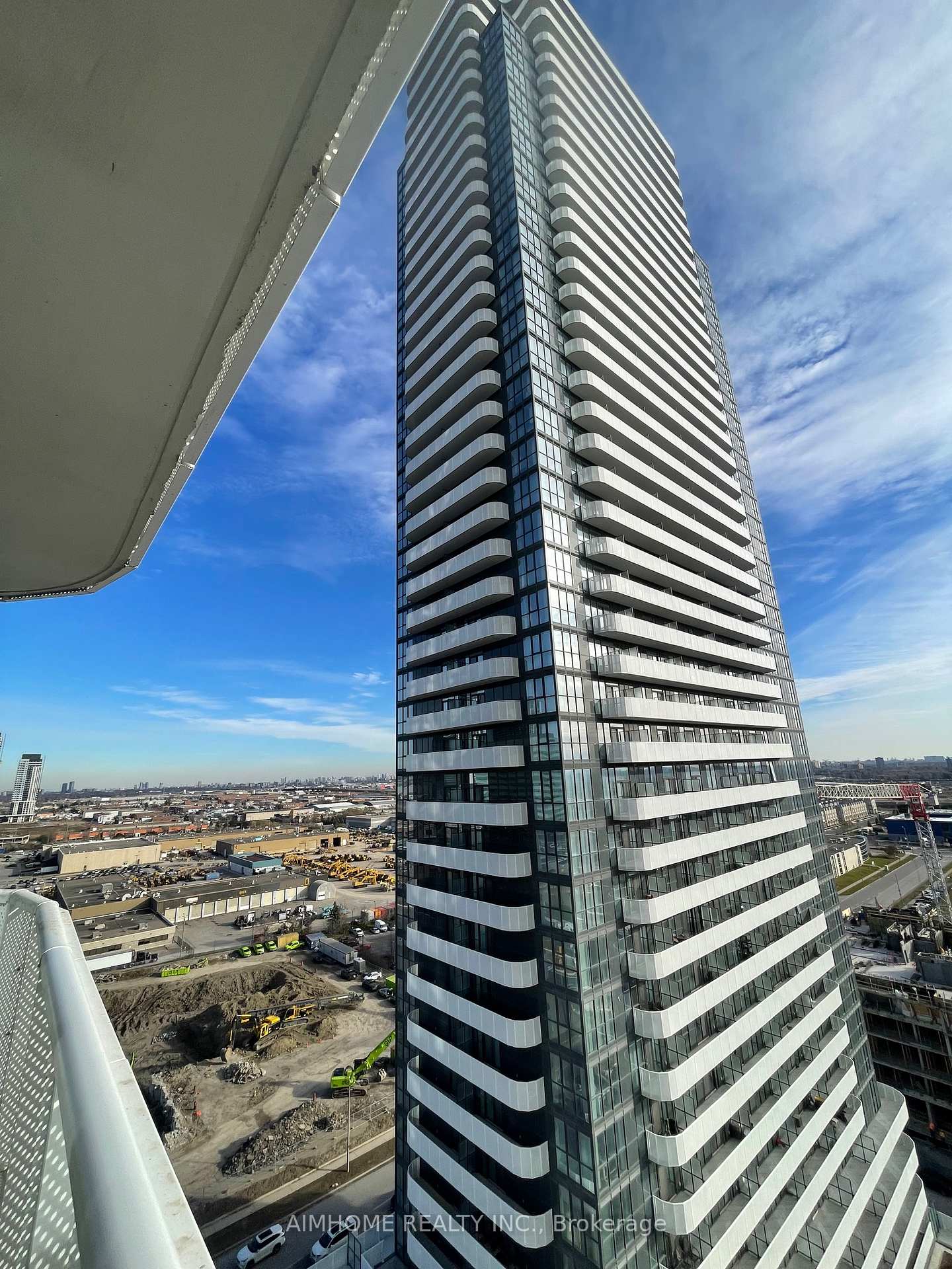 8-interchange-way-vaughan-ontario-n12573952