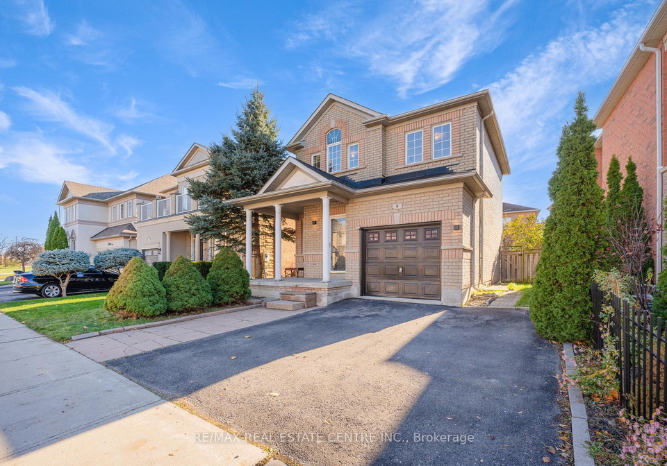 9-dolce-crescent-vaughan-ontario-n12574252