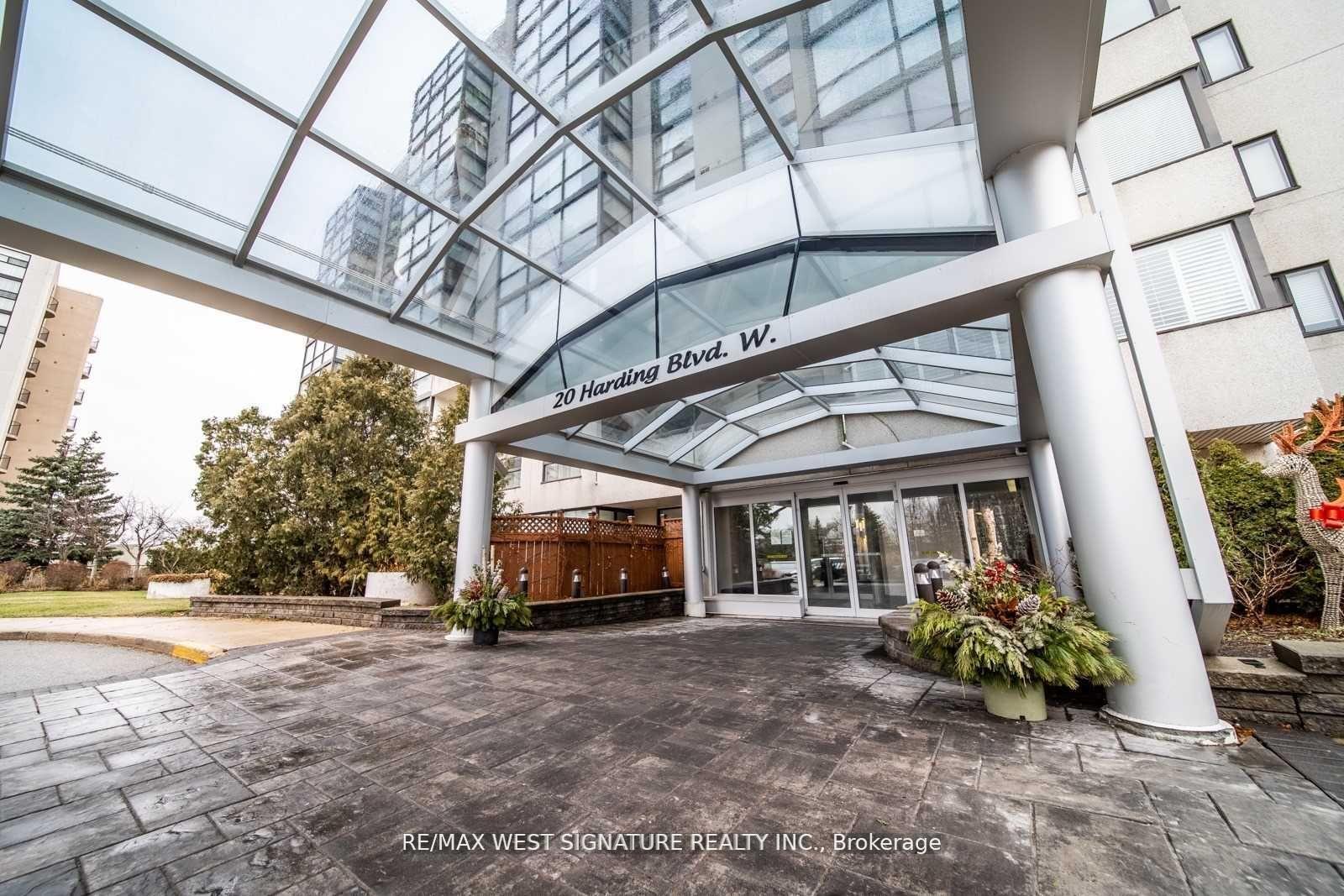 20-harding-boulevard-richmond-hill-ontario-n12574766