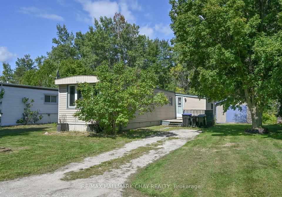 32-shamrock-crescent-essa-ontario-n12575262
