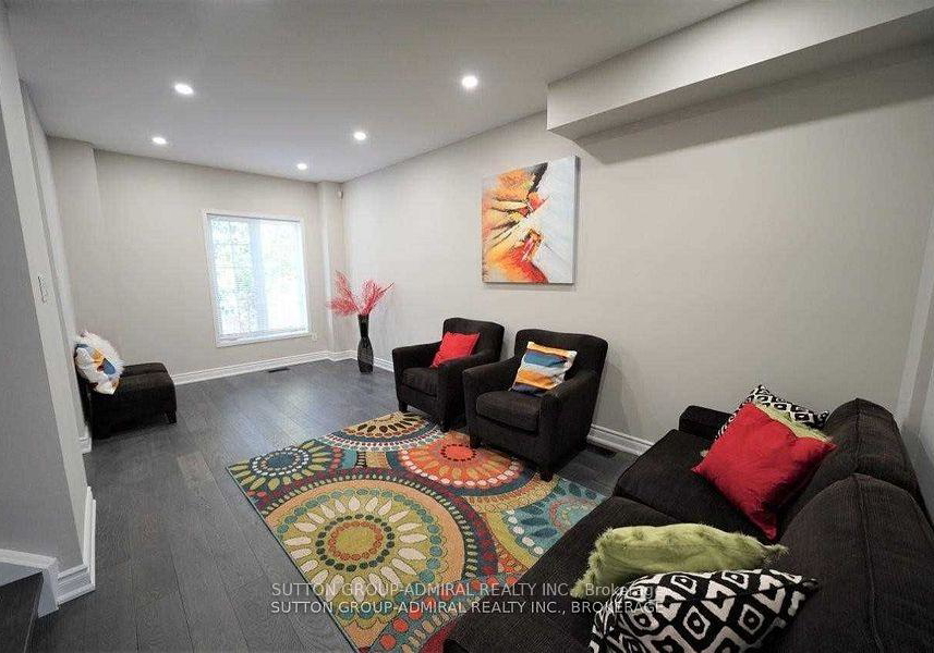 23-observatory-lane-richmond-hill-ontario-n12576272